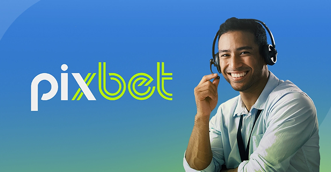 Imagem mostra atendente sorrindo e apontando para logomarca da Pixbet