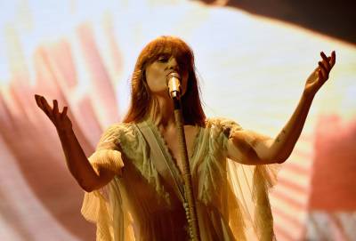 Cantora do Florence + The Machine revela risco de vida e cirurgia às pressas