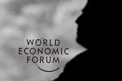 Inflação e protecionismo estão entre as previsões dos economistas em Davos