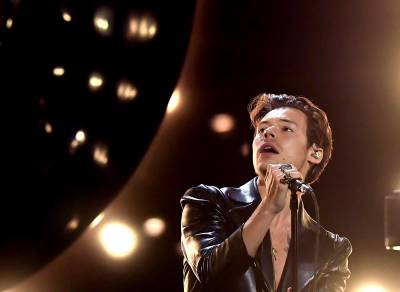 Harry Styles prepara novo álbum e clipe para single, afirma jornal