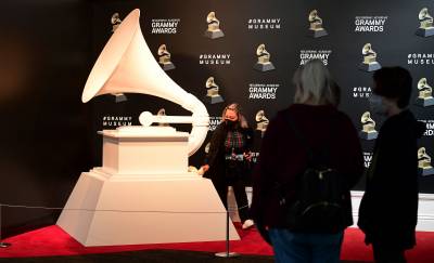 Cerimônia do Grammy 2022 é adiada para abril por causa da ômicron