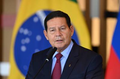 Mourão acredita que combustível não diminuirá com privatização da Petrobras 