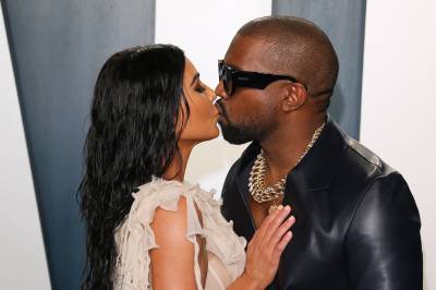 Kim Kardashian condena falas antissemitas de Kanye West