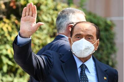 Berlusconi é internado na UTI com quadro de leucemia crônica