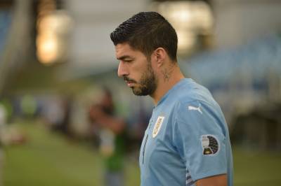 Luis Suárez fica próximo de acerto com o Nacional após apoio de torcedores