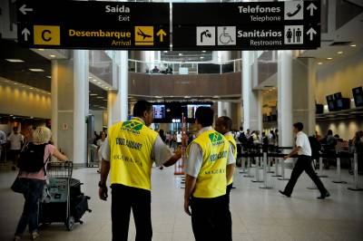 Aeronautas recusam proposta e mantêm paralisação nesta sexta-feira