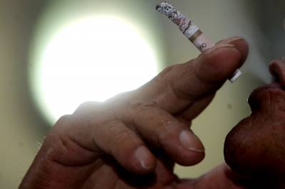 Fumo causa 80% das mortes por câncer pulmonar, diz estudo