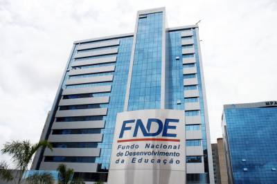 Concurso FNDE é publicado: são 100 vagas e salário passa de R$ 7 mil