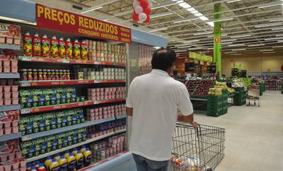 Com alta do setor de supermercados, vendas no varejo crescem 0,1% em abril