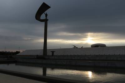 Tempo instável e nublado voltou! Terça-feira de chuva tem mínima de 18ºC no DF