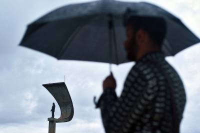 Após feriado de Natal, DF segue registrando pancadas de chuva nesta segunda