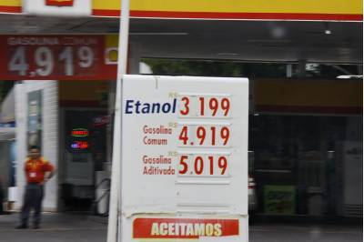 Congresso analisa MP que iguala alíquotas do etanol combustível