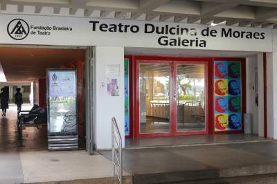 Teatro Dulcina pode ser leiloado e acervo histórico corre risco