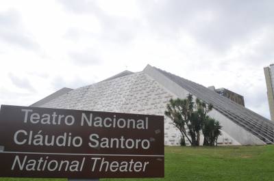 Reforma no Teatro Nacional 