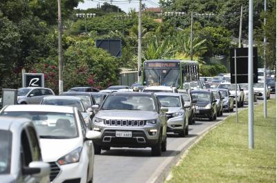 Detran-DF inicia fiscalização de veículos com placas final 6, 7 e 8