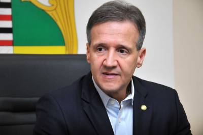 Bolsonaro indica Aluísio Mendes como vice-líder do governo na Câmara